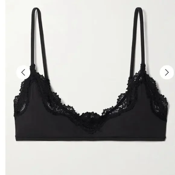 SKIMS Fits Everybody Lace scoop Bralette in the color Onyx size large - Picture 3 of 9